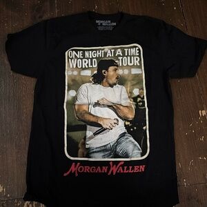Morgan Wallen Men’s medium concert tshirt